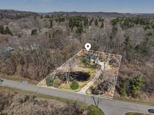 6605 North Street, Saugatuck, MI 49453