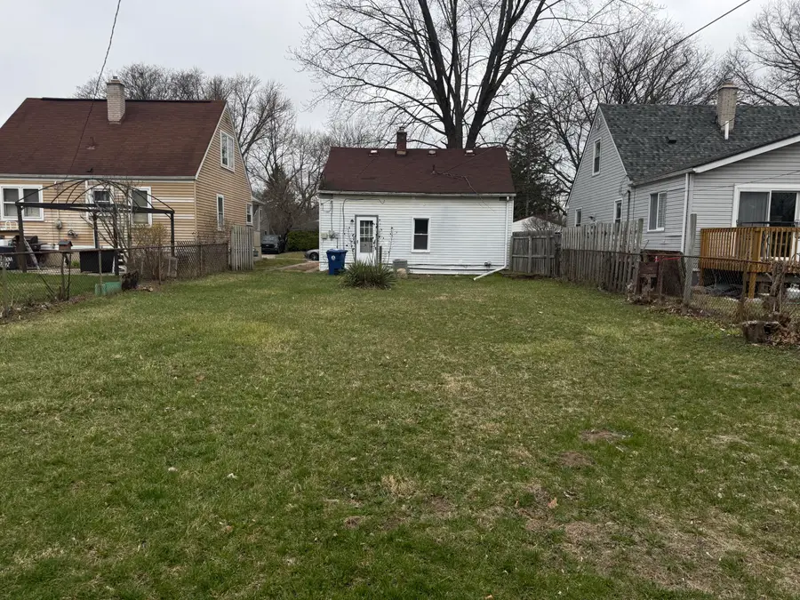 18852 Indian, Redford, MI 48240 - #3