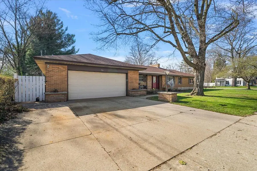 724 Columbia Avenue, Holland, MI 49423 - #3