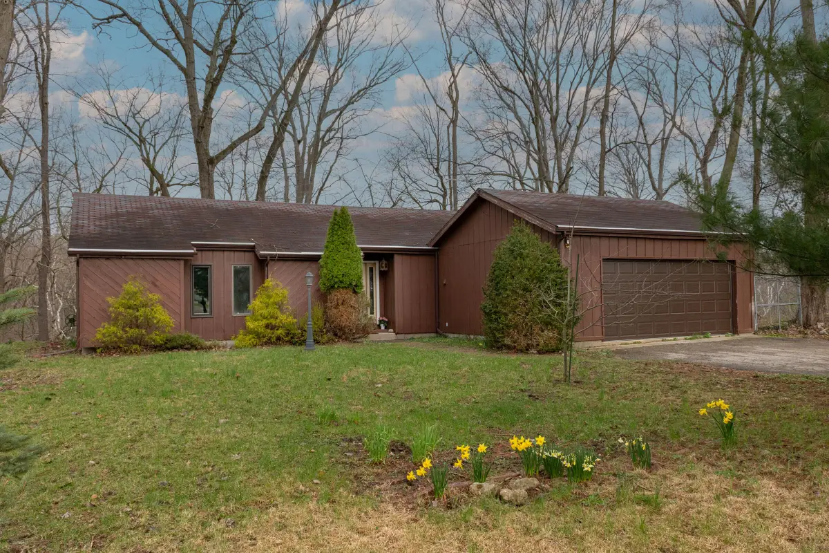 2524 Bluff Street, Niles, MI 49120 - #1