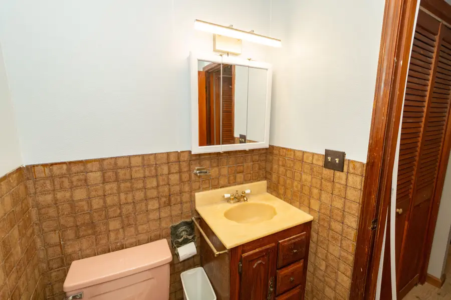 2524 Bluff Street, Niles, MI 49120 - #3