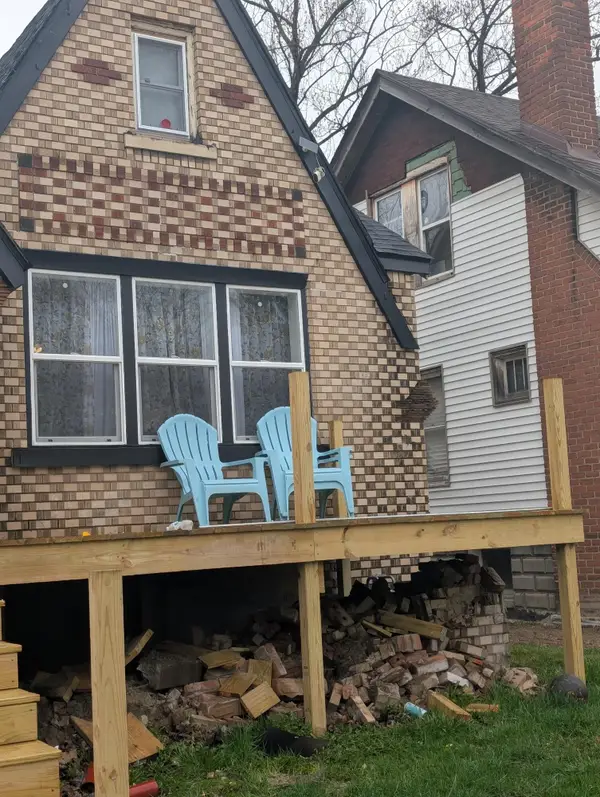 9941 Pinehurst Avenue, Detroit, MI 48204