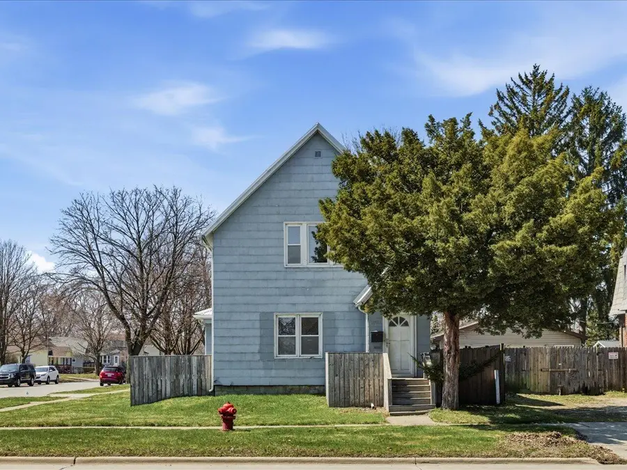 1803 10th Avenue, Port Huron, MI 48060 - #2