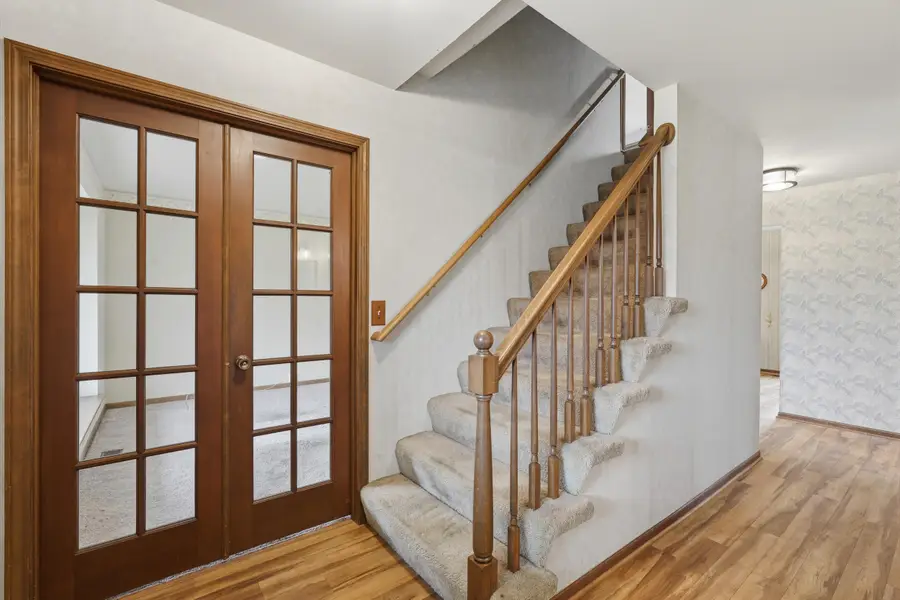 37962 Munger Drive, Livonia, MI 48154 - #2