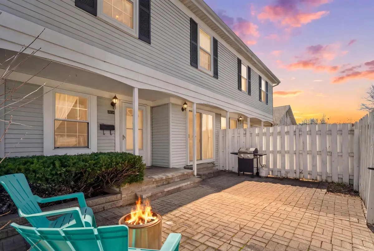 8574 Spinnaker Way, Ypsilanti, MI 48197 - #1