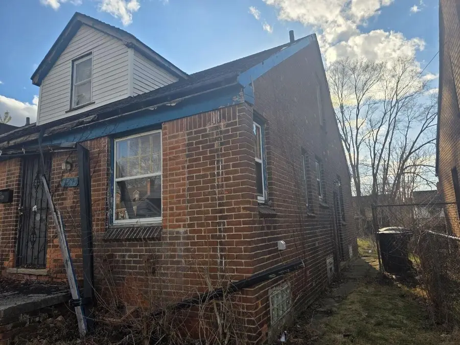 14677 Cloverlawn Avenue, Detroit, MI 48238 - #2