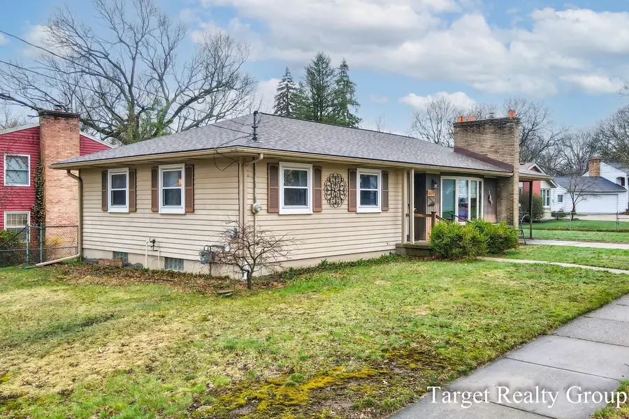 1660 Rose Parkway Se, Grand Rapids, MI 49506 - #2