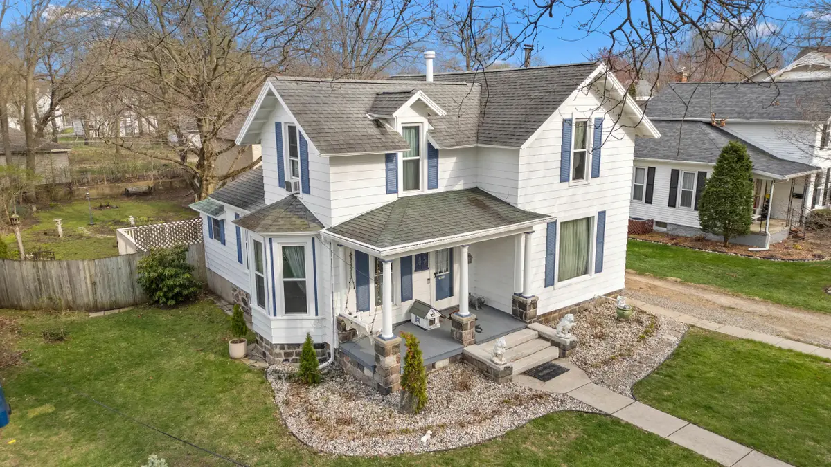 79 Budlong Street, Hillsdale, MI 49242 - #1