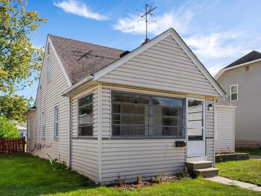 25616 Hoffmeyer Street, Roseville, MI 48066 - #3