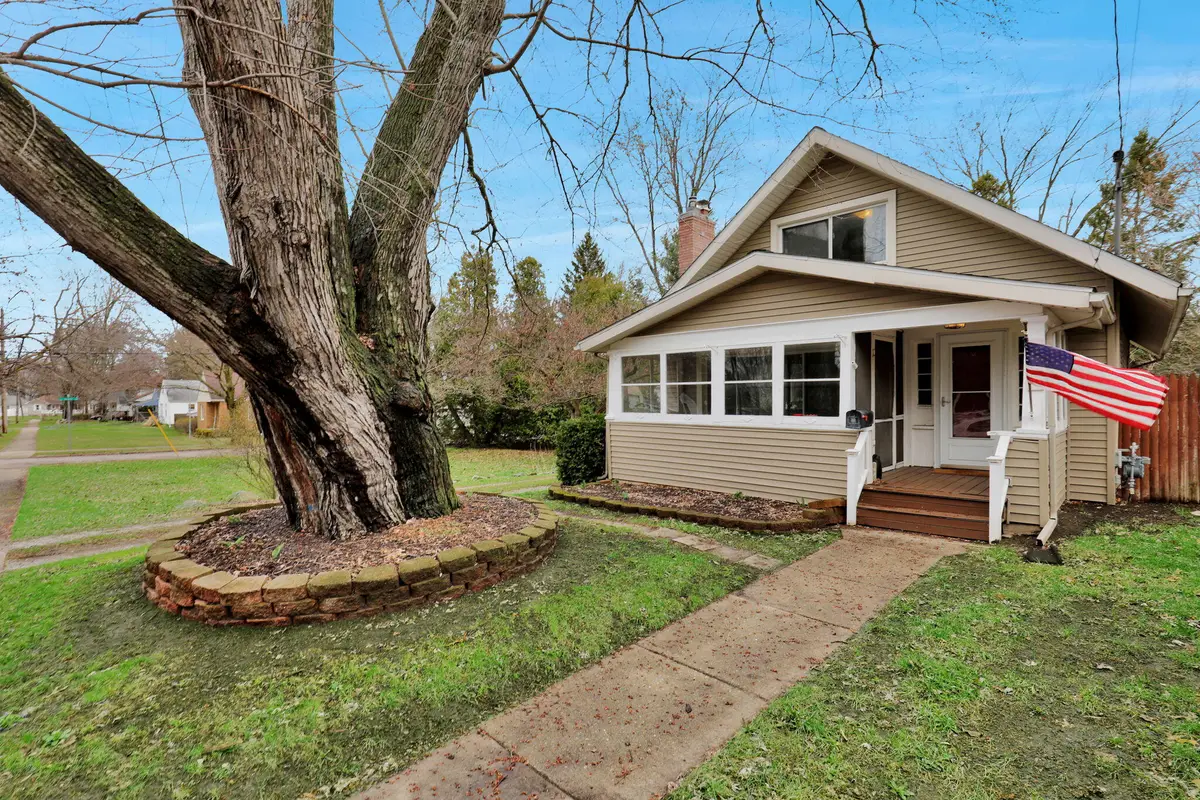 609 S Park Boulevard, Lansing, MI 48910 - #1