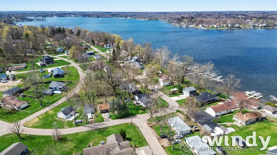 8274 Pokagon Road, Watervliet, MI 49098 - #3