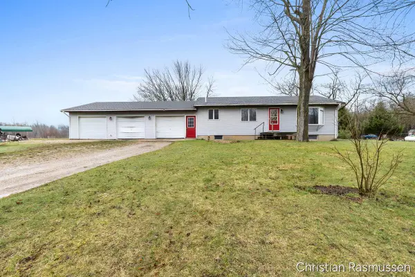 675 E Sessions Road, Sheridan, MI 48884
