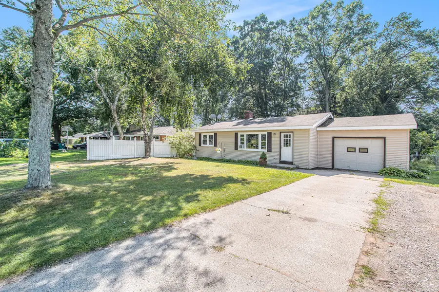 9291 Pauline Street, Montague, MI 49437 - #2