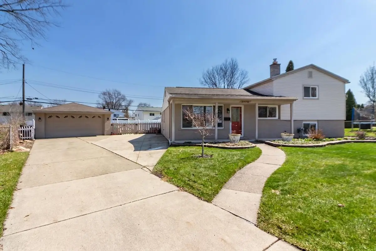 33112 Lynx Court, Westland, MI 48185 - #1