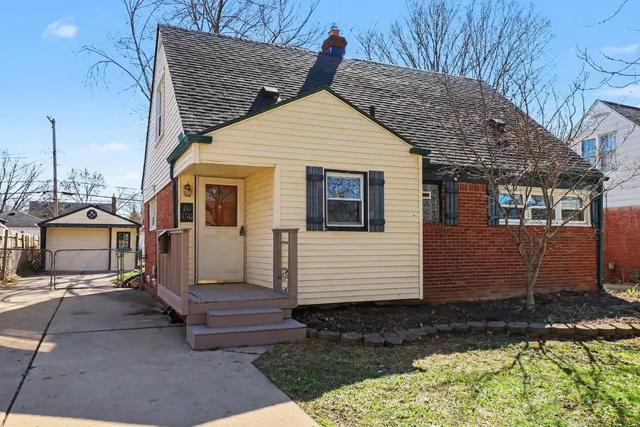 20450 Lancaster Street, Harper Woods, MI 48225 - #3