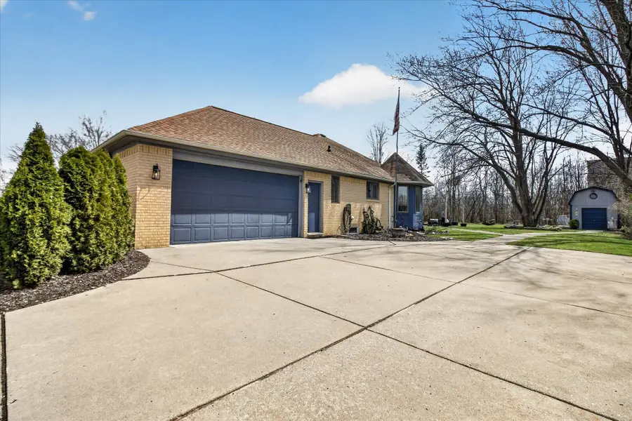 38609 Jahn Street, Livonia, MI 48152 - #3