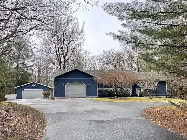 8491 W Awayin Hills Drive, New Era, MI 49446