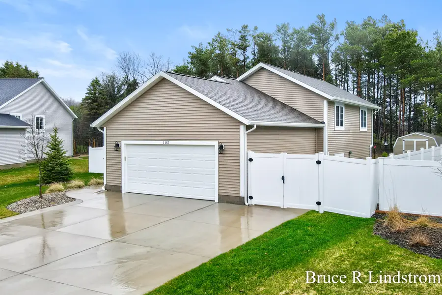 1157 Spruce Pointe Drive, Whitehall, MI 49461 - #3