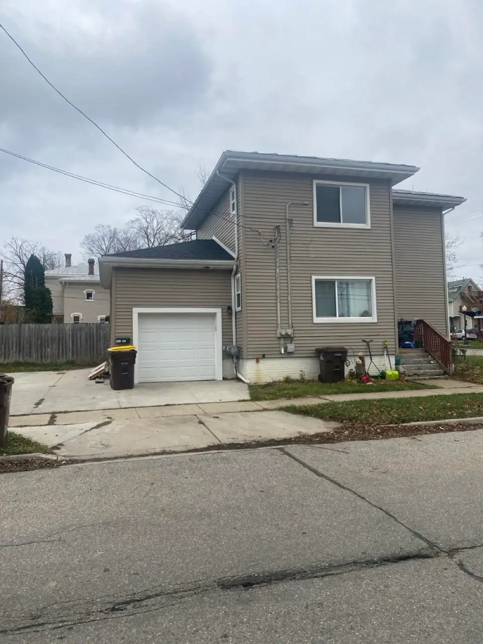 258 E Adams Street, Ionia, MI 48846 - #1