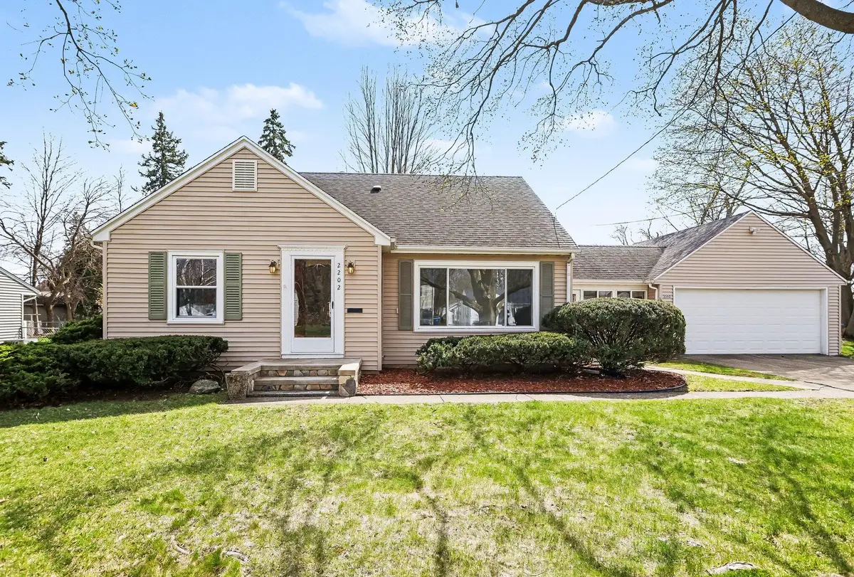 2202 Paddington Road, Kalamazoo, MI 49001 - #1