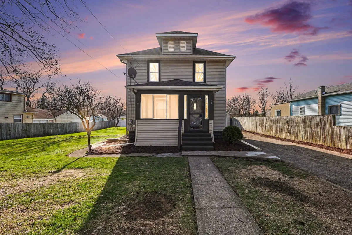 1104 N Waterloo Avenue, Jackson, MI 49202 - #1