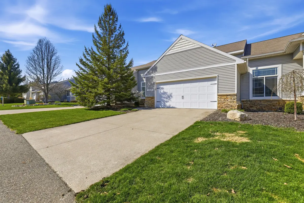 1239 Coopers Pass Sw, Byron Center, MI 49315 - #1