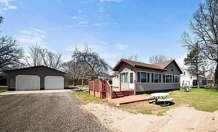 213 N Stewart Street, Muskegon, MI 49442 - #1