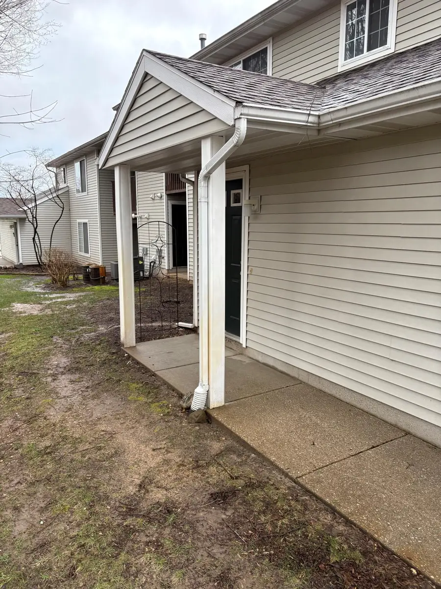 213 Hunters Lane Ne #21, Rockford, MI 49341 - #2