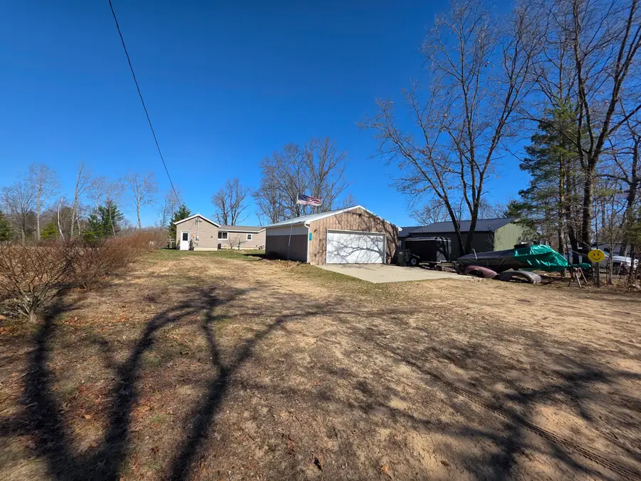 1471 E Beechwood Lane, White Cloud, MI 49349 - #3