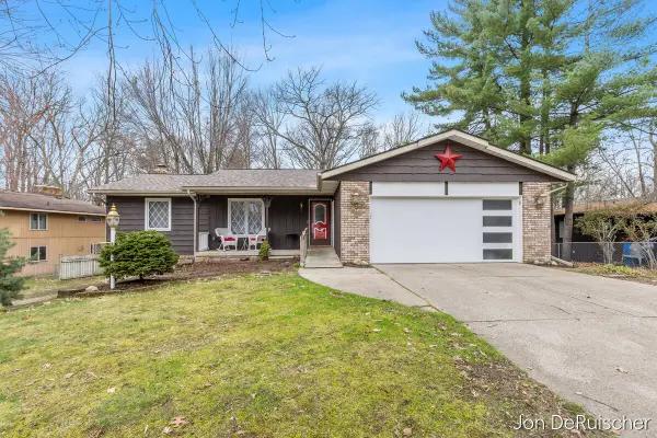 1879 Holliday Drive Sw, Wyoming, MI 49519