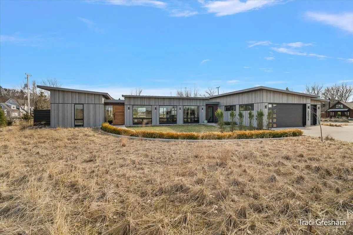 20028 North Shore Drive, Spring Lake, MI 49456 - #1