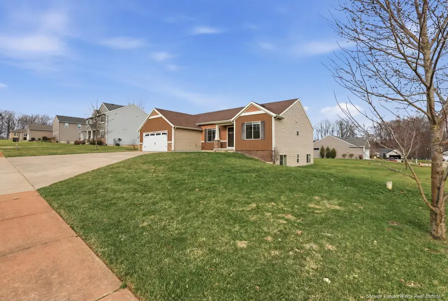 4547 Green Meadow Drive, Caledonia, MI 49316 - #2