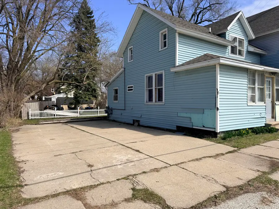 822 Vine Street, Manistee, MI 49660 - #3