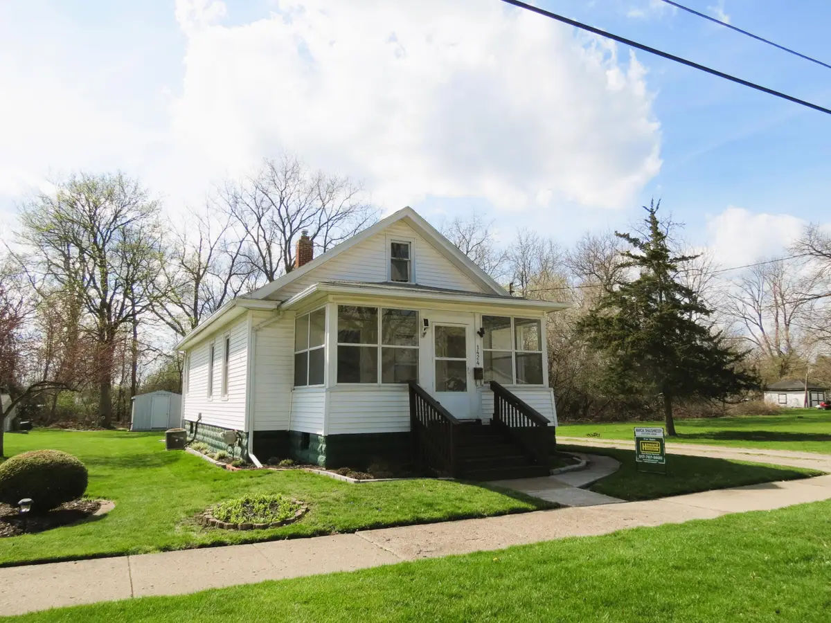 1424 Locust Street, Jackson, MI 49203 - #1
