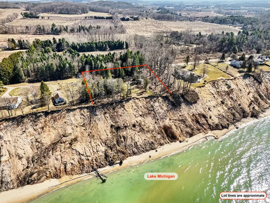 4973 S Lakeshore Drive, Ludington, MI 49431 - #3