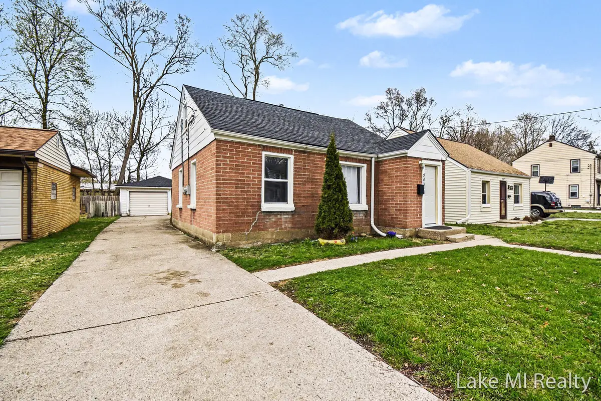 905 Dickinson Street Se, Grand Rapids, MI 49507 - #1
