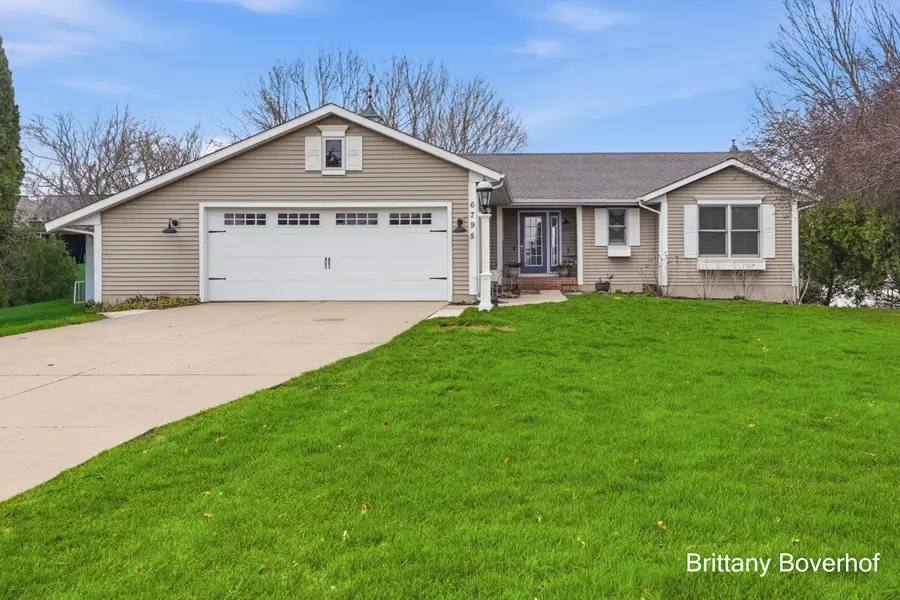 6795 N Noffke Drive, Caledonia, MI 49316 - #2