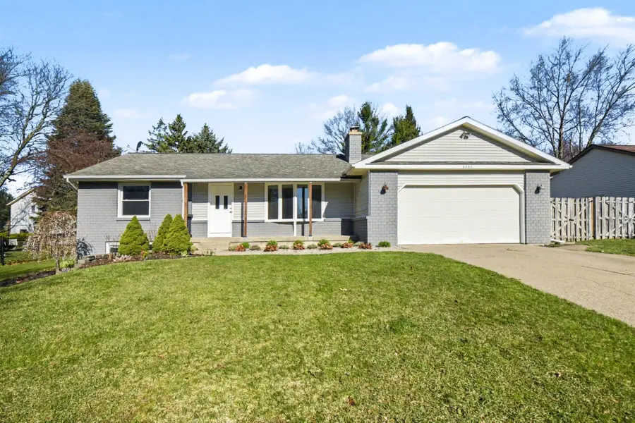 6593 Crownpointe Drive Sw, Byron Center, MI 49315 - #2