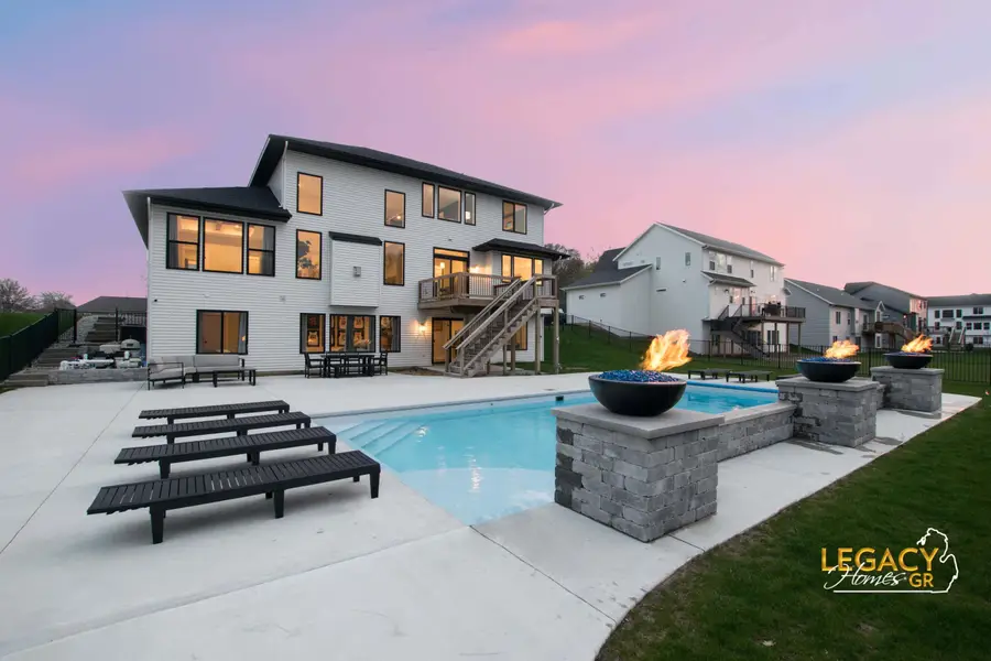 1923 Creekside Drive Sw, Byron Center, MI 49315 - #2