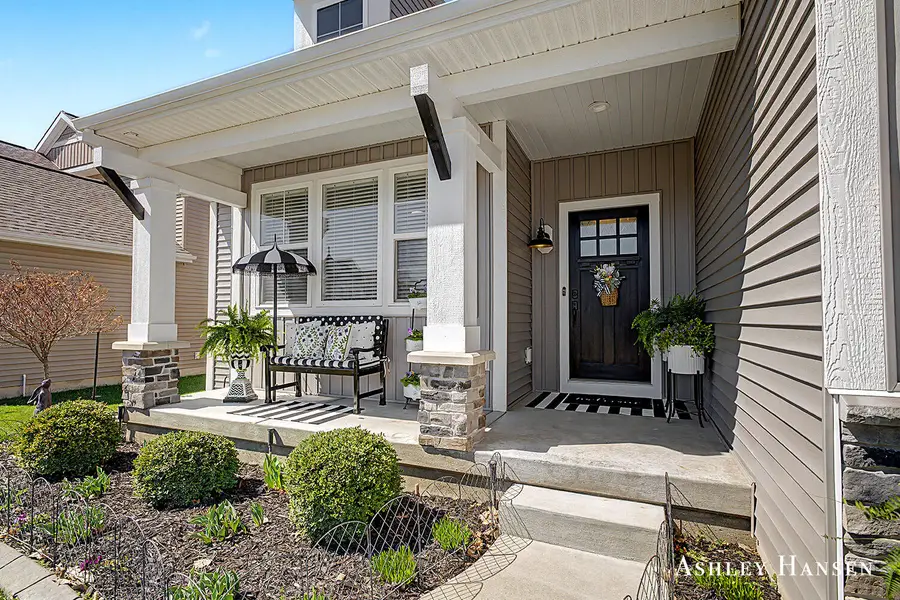 6895 W Cottage Lane Ne, Rockford, MI 49341 - #2