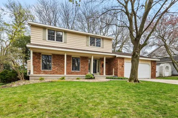 1714 Asbury Road Se, Grand Rapids, MI 49506