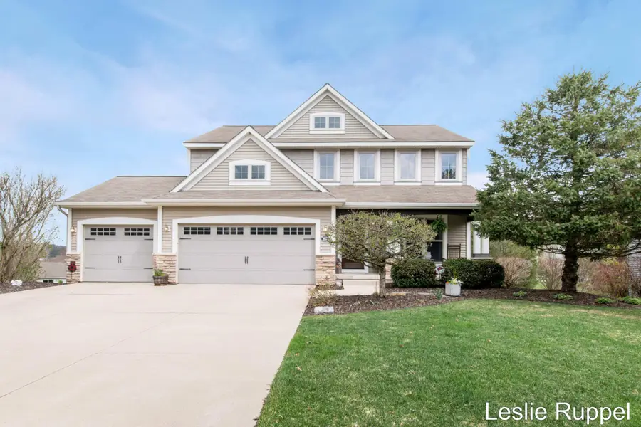 2672 Atwater Hills Drive Ne, Grand Rapids, MI 49525 - #2