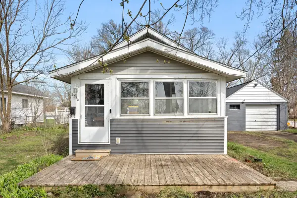 3510 Birchwood Avenue Sw, Grand Rapids, MI 49548
