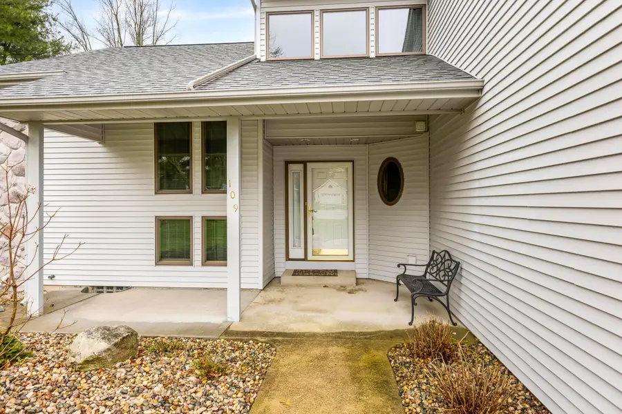 109 Deer Path Lane, Battle Creek, MI 49015 - #3