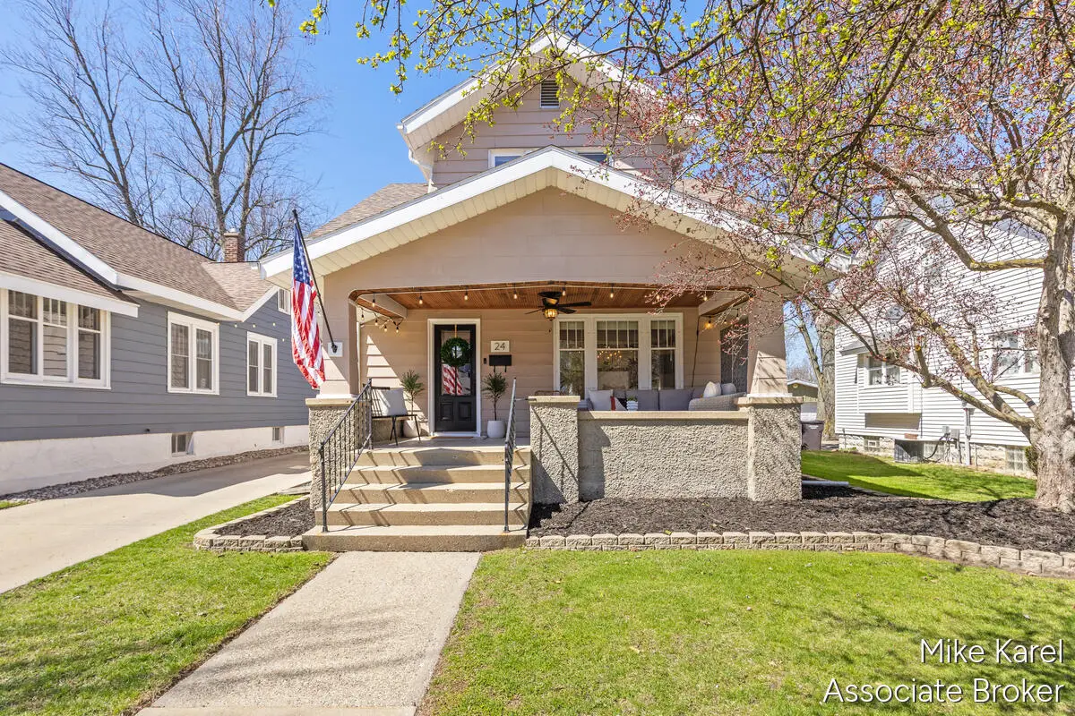 24 Pine Street, Zeeland, MI 49464 - #1