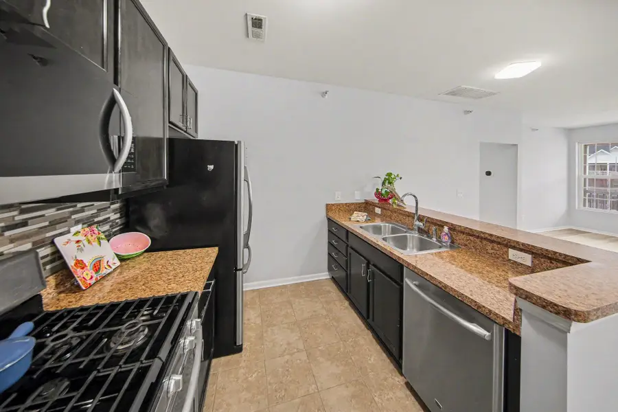 1016 W Summerfield Glen Circle #87, Ann Arbor, MI 48103 - #3