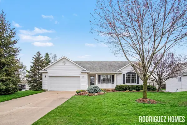 3745 Lenters Drive, Hudsonville, MI 49426