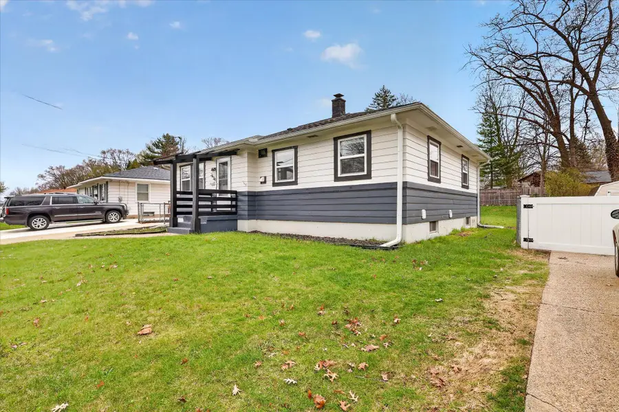 3834 Wyoming Avenue Sw, Wyoming, MI 49519 - #3