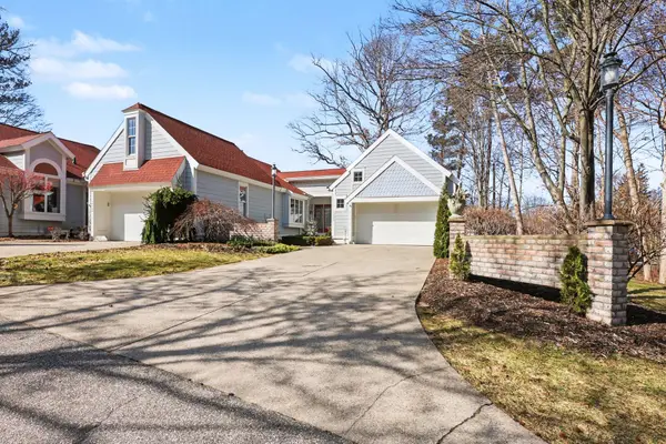 16840 Landing Drive, Spring Lake, MI 49456