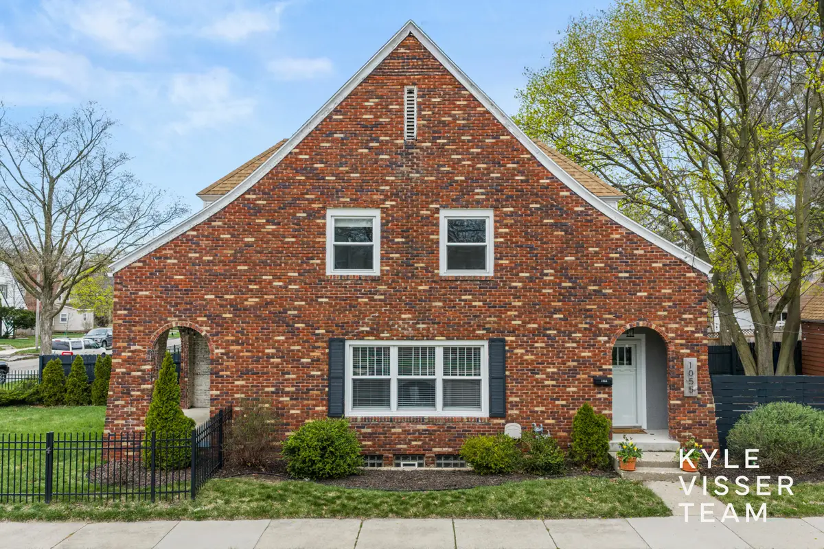 1055 Benjamin Avenue Se, Grand Rapids, MI 49506 - #1